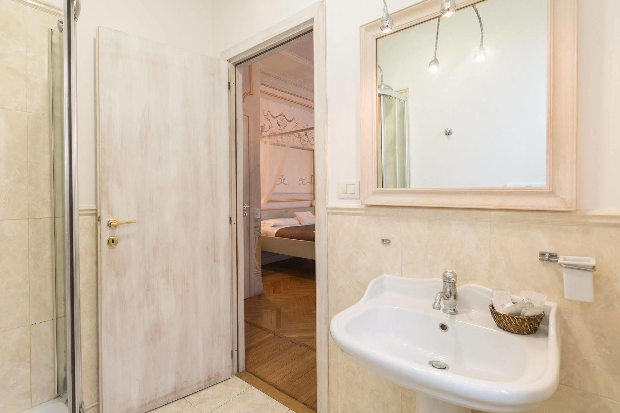Suites Piazza Del Popolo Rome Exterior photo